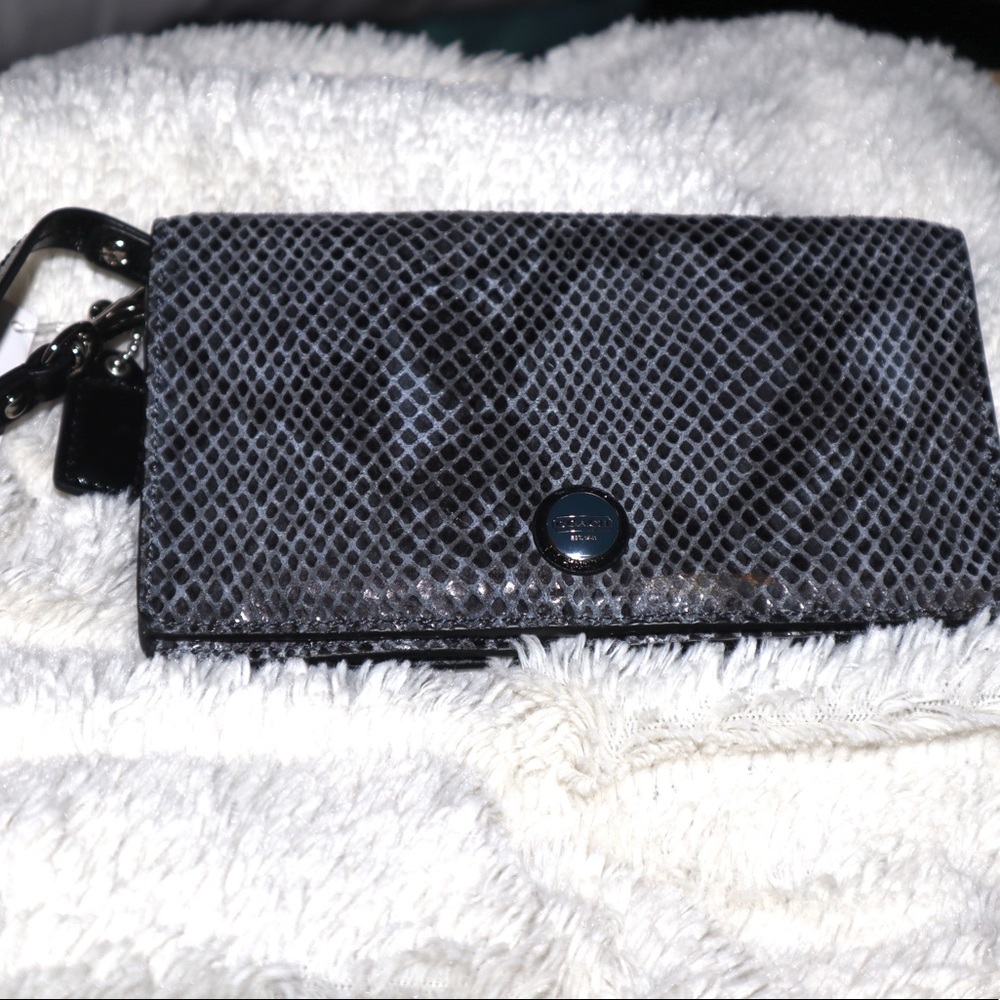 BRAND NEW COACH Wristlet Snake Skin